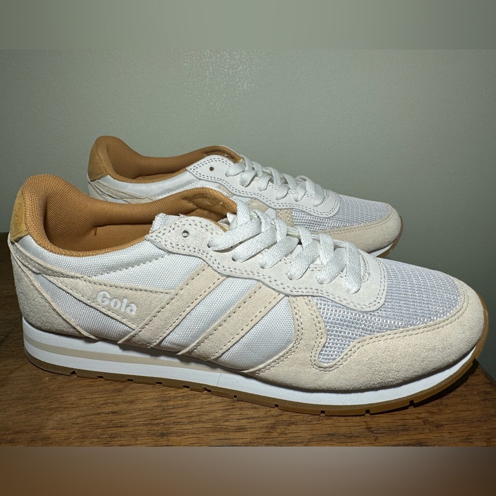 Gola Classic White and tan Sneakers - Picture 2 of 12